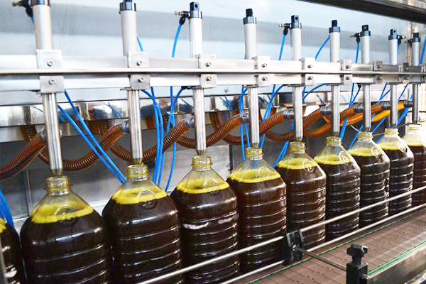 液体灌装机若何使油漆和涂料行业受益？