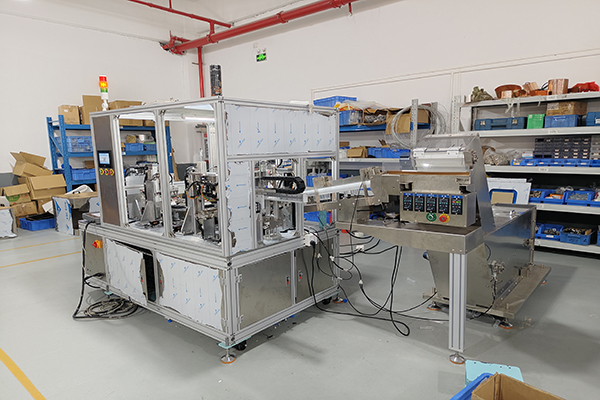 医用验便管自动组装机：提高医疗耗材出产效能的智能化规划